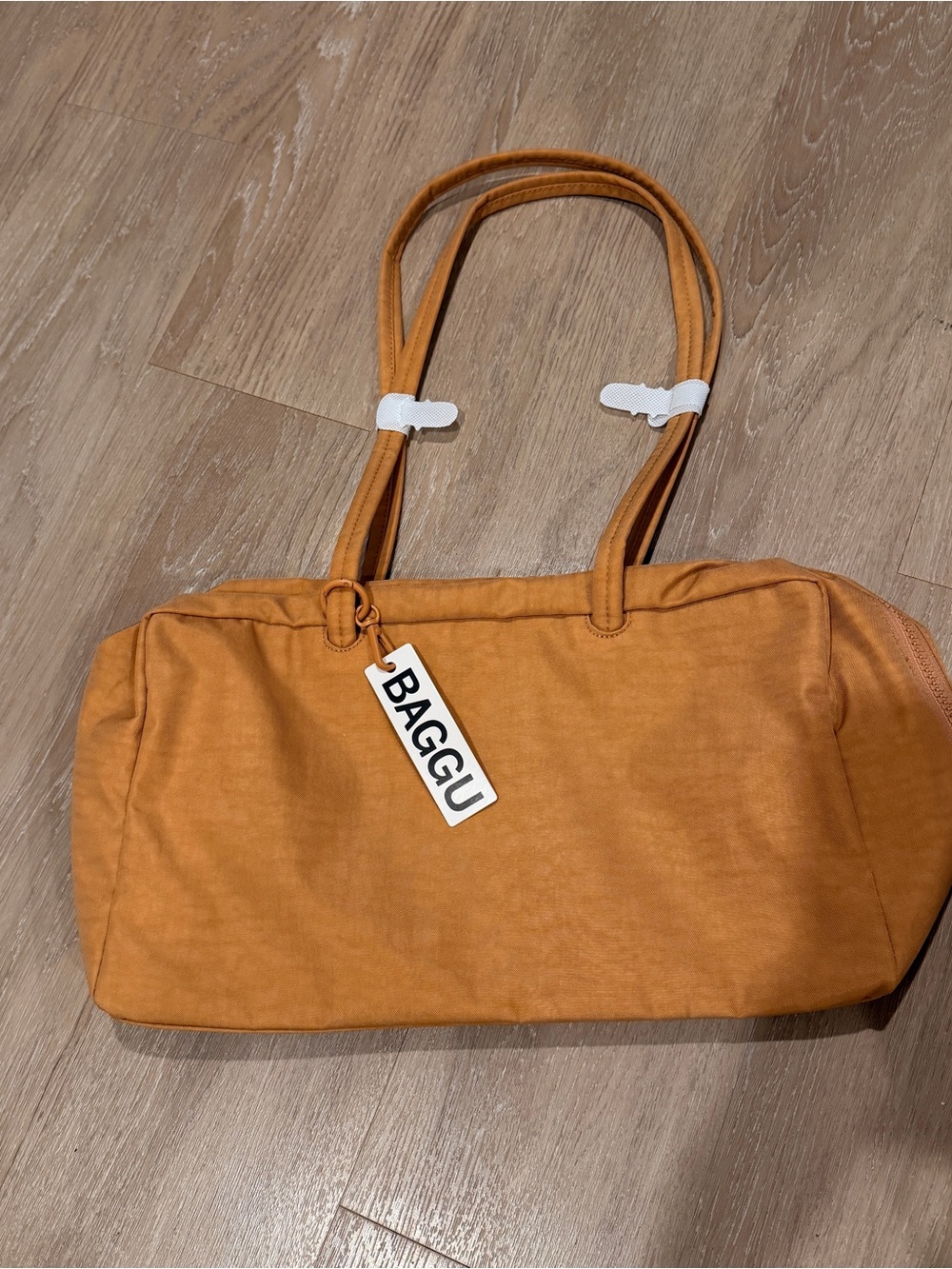NWT Baggu Desert Apricot medium nylon bowler bag